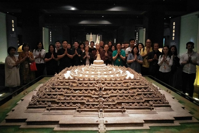 靈鷲山海外信眾世界宗教博物館結觀音善緣 世界宗教博物館 靈鷲山海外信眾世界宗教博物館結觀音善緣 世界宗教博物館